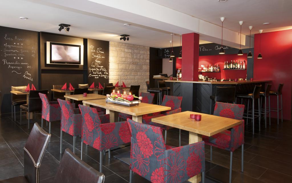 Hotel-Restaurant Le Lion D'Or Porrentruy Dış mekan fotoğraf