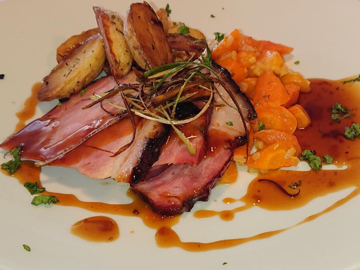Hotel-Restaurant Le Lion D'Or Porrentruy Dış mekan fotoğraf